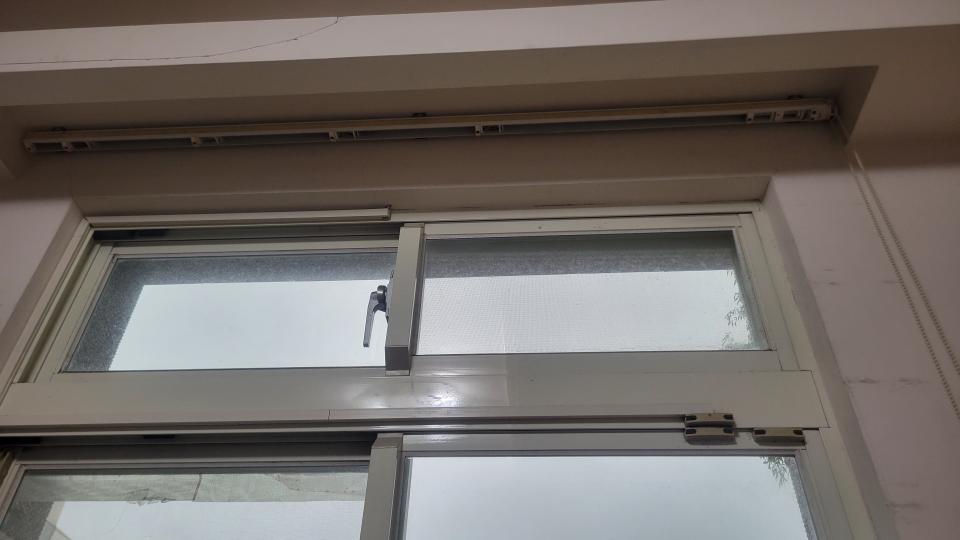 窗簾安裝維修案件圖片