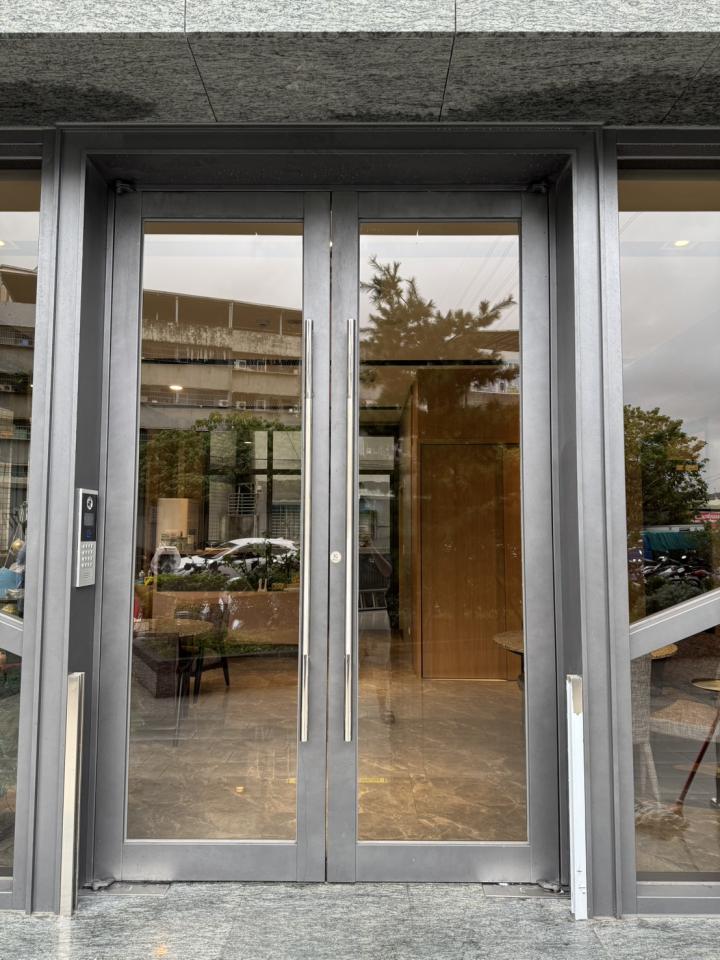 門片維修案件圖片