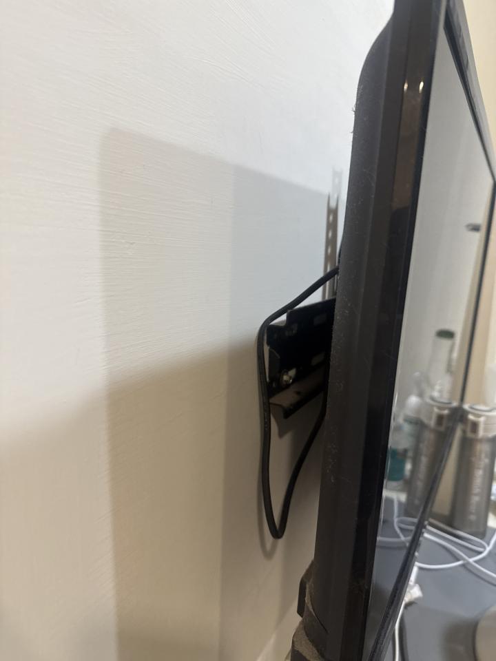 電視壁掛架安裝案件圖片