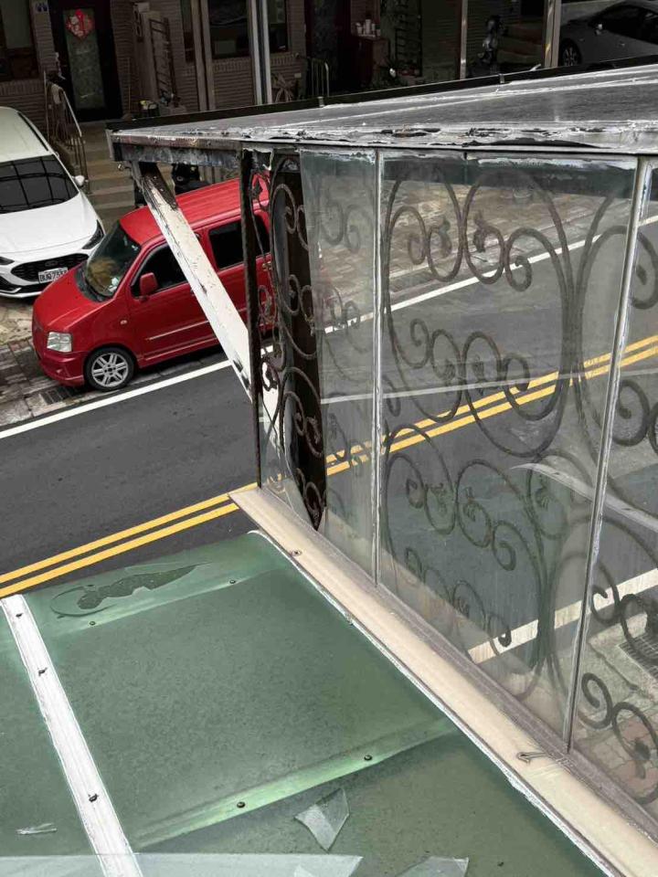 採光罩案件圖片