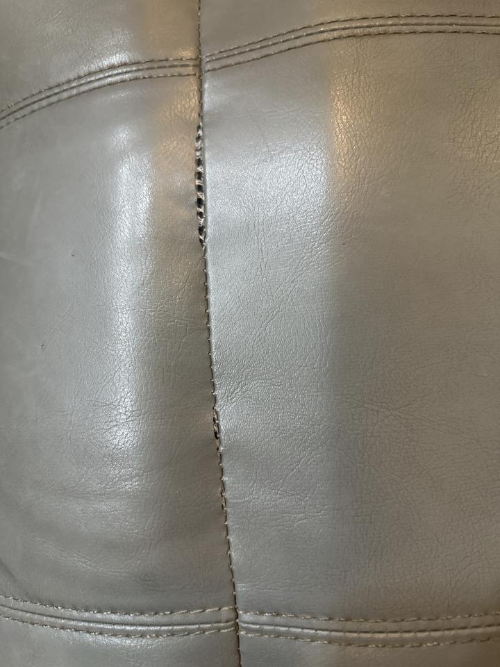 沙發修理案件圖片