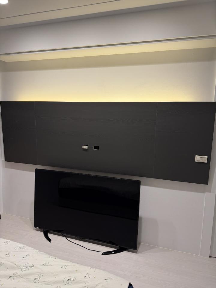 電視壁掛架安裝案件圖片