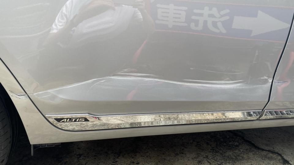 汽車板金烤漆案件圖片