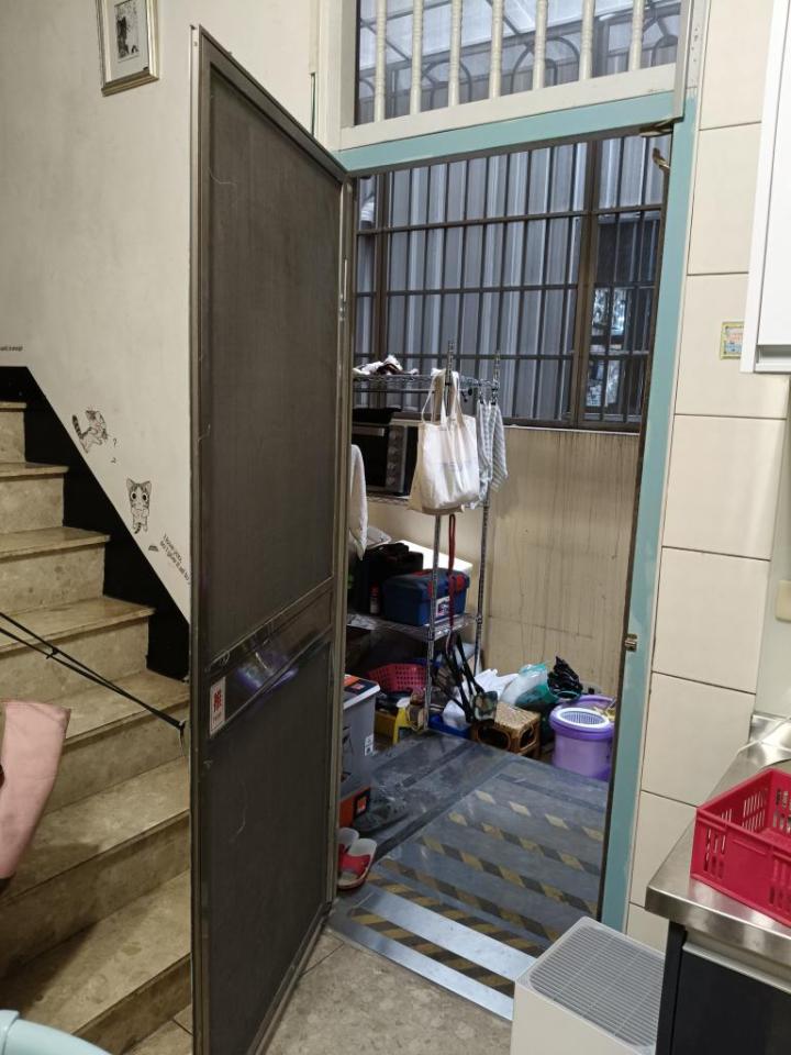 門片安裝案件圖片