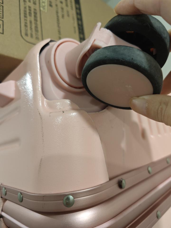 行李箱維修案件圖片