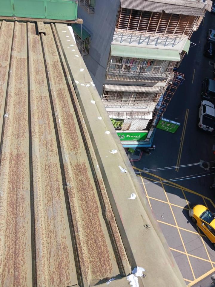 鐵皮屋頂案件圖片