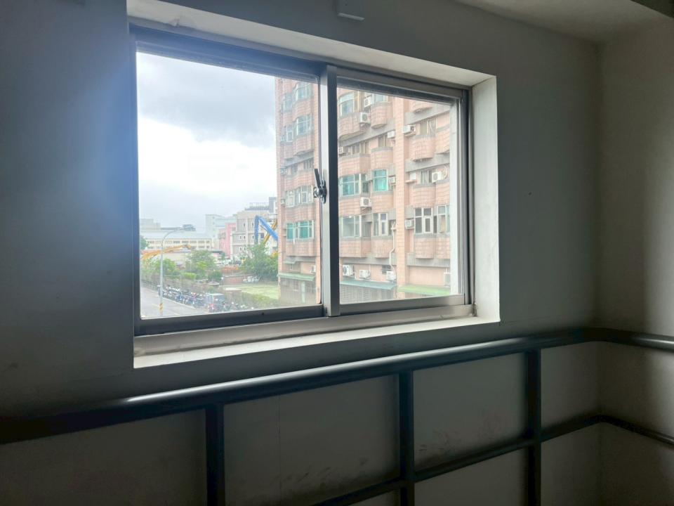 玻璃隔熱案件圖片