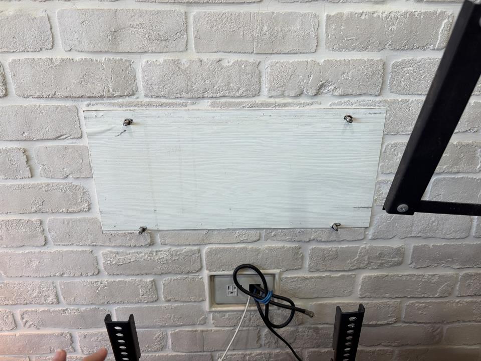 電視壁掛架安裝案件圖片