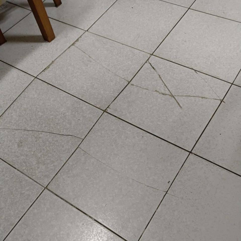 地板維修案件圖片