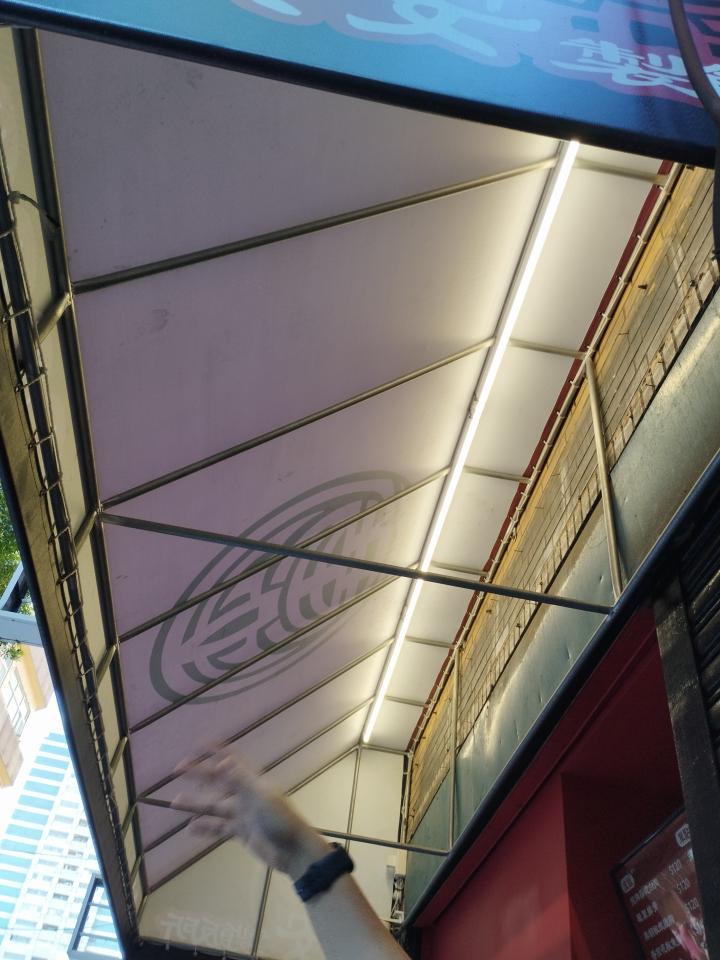 遮雨棚安裝案件圖片