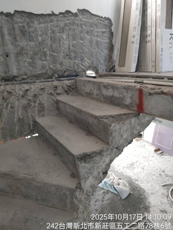 樓梯扶手案件圖片