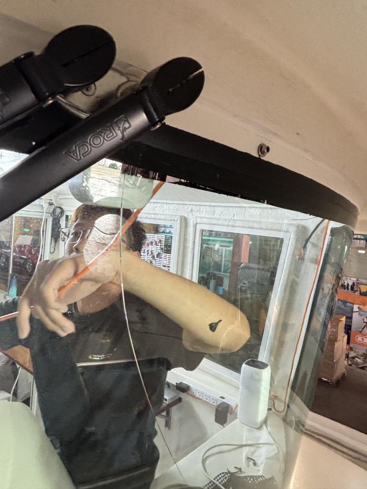 汽車玻璃修補案件圖片