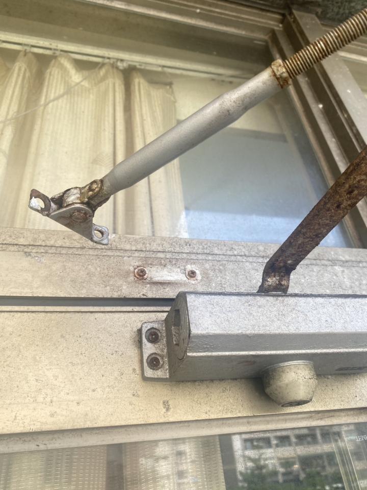 門片維修案件圖片