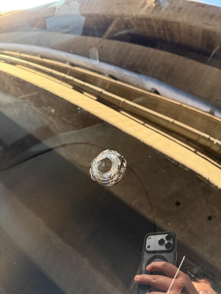 汽車玻璃修補案件圖片