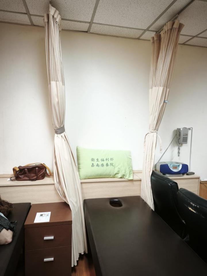 窗簾安裝維修案件圖片