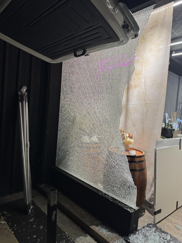 鋁門窗案件圖片