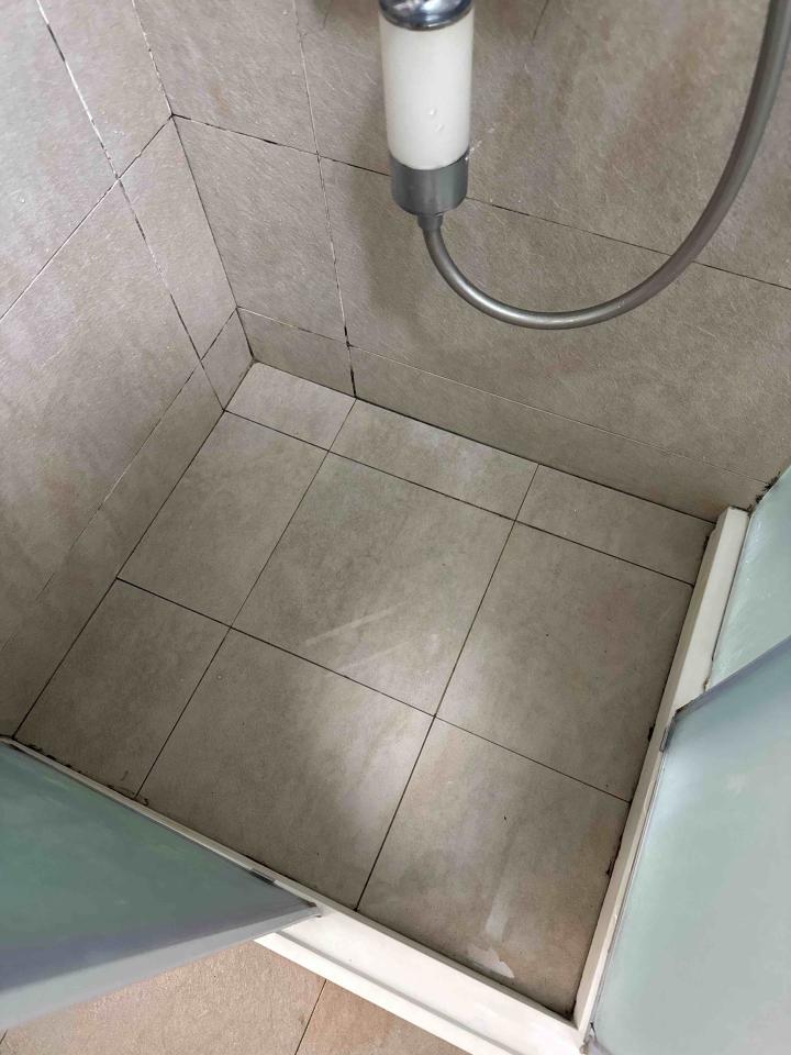 淋浴拉門安裝維修案件圖片