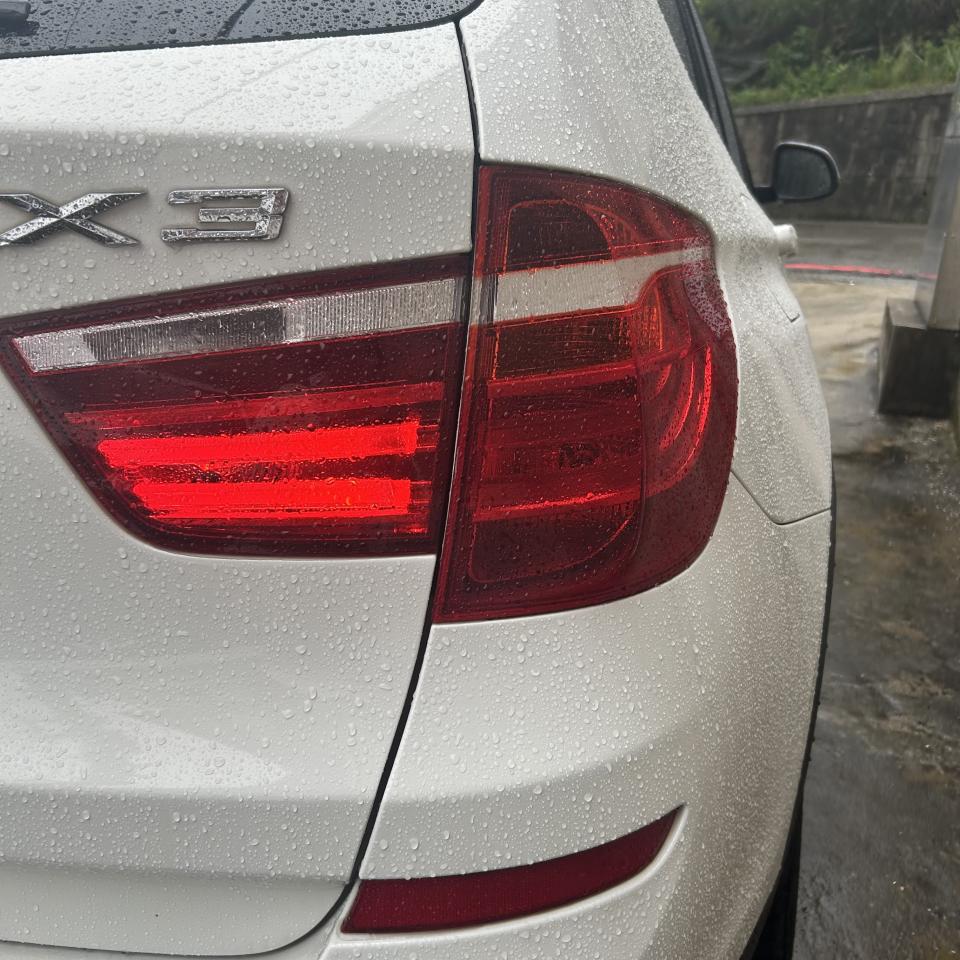 車燈修復案件圖片