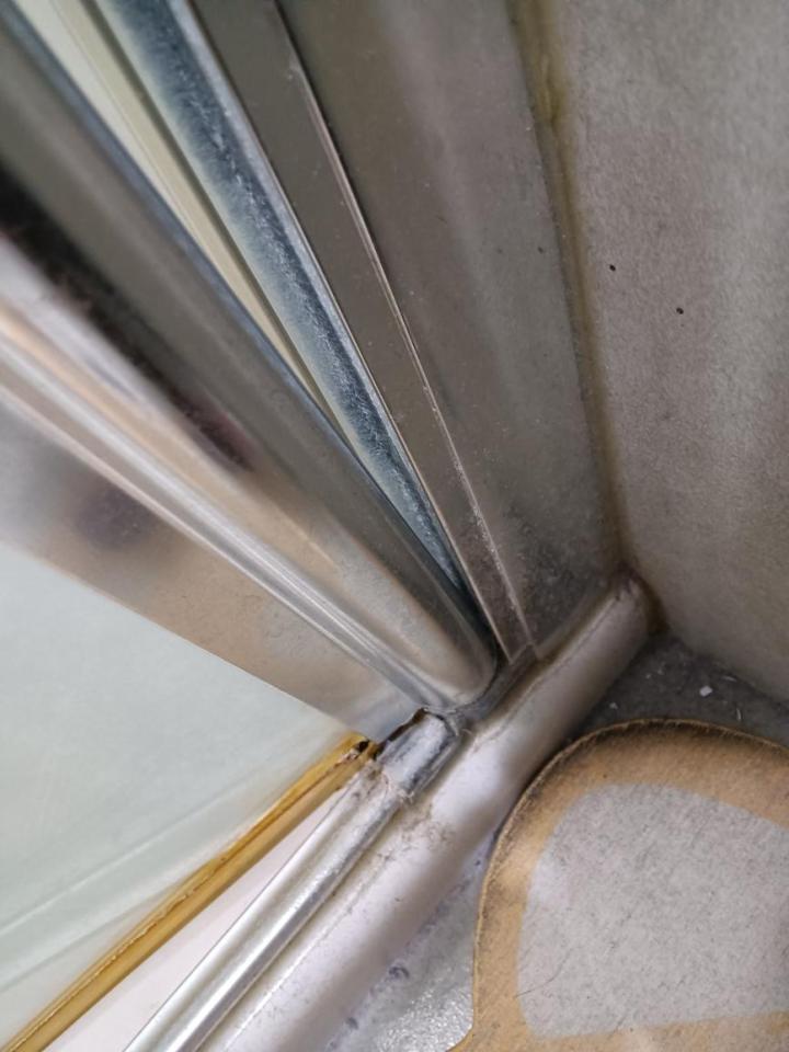 淋浴拉門安裝維修案件圖片