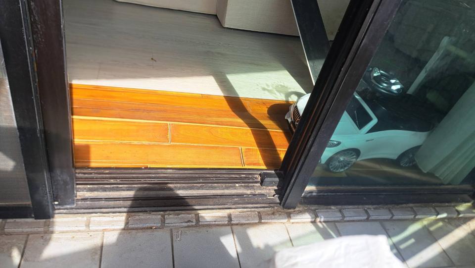 地板維修案件圖片