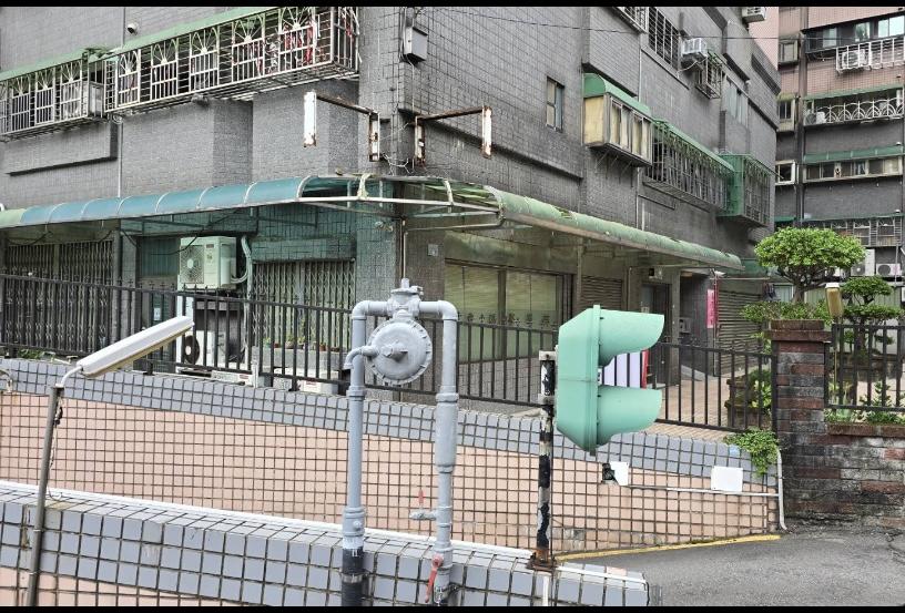 遮雨棚安裝案件圖片