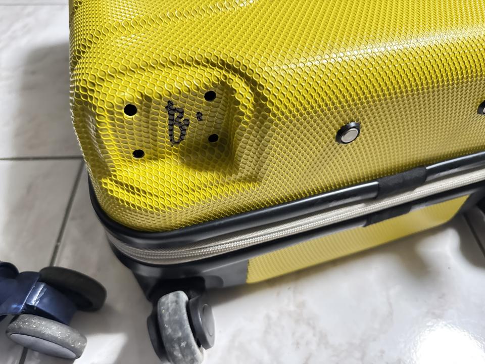 行李箱維修案件圖片