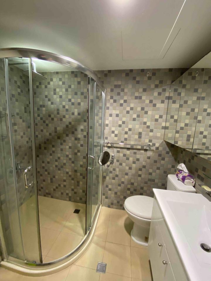 浴室門案件圖片