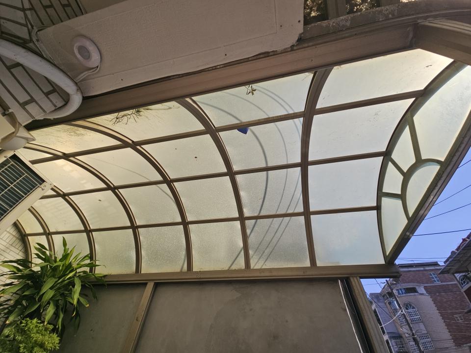 採光罩案件圖片