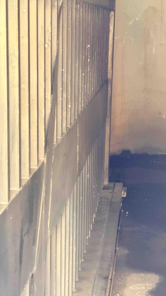 鐵捲門維修案件圖片