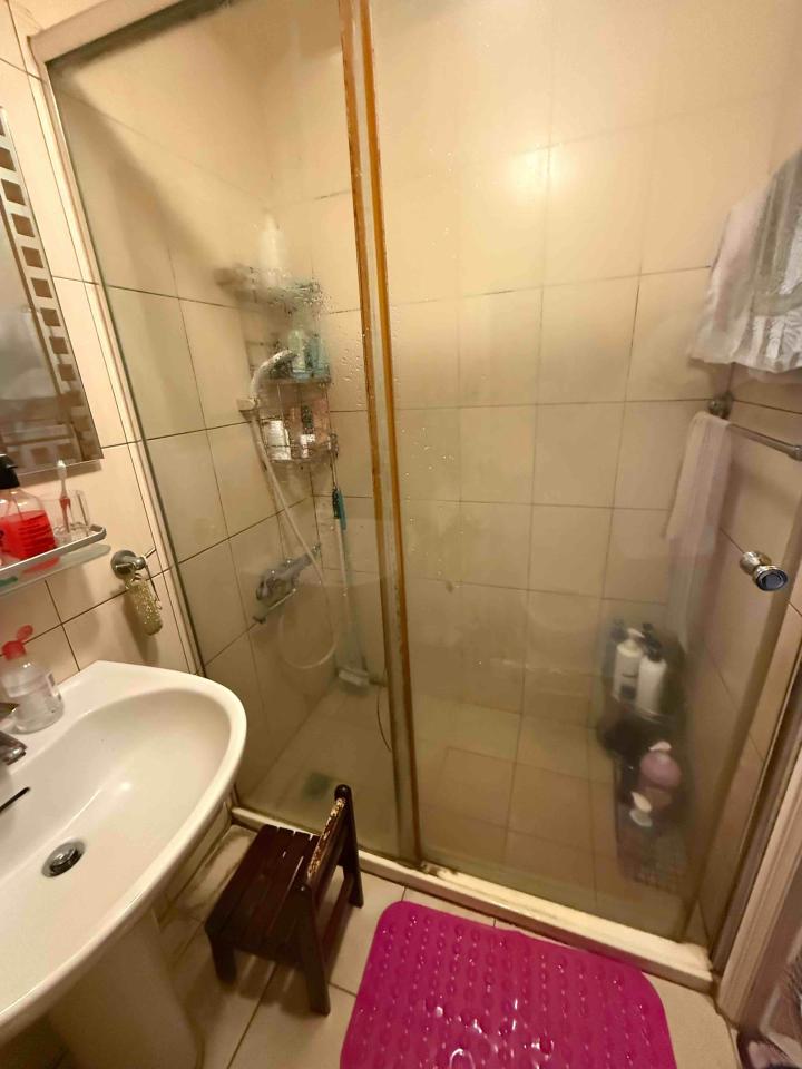 淋浴拉門安裝維修案件圖片