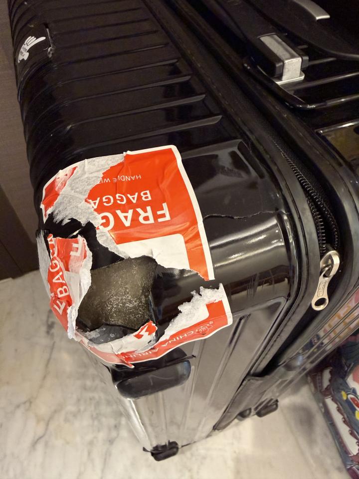 行李箱維修案件圖片