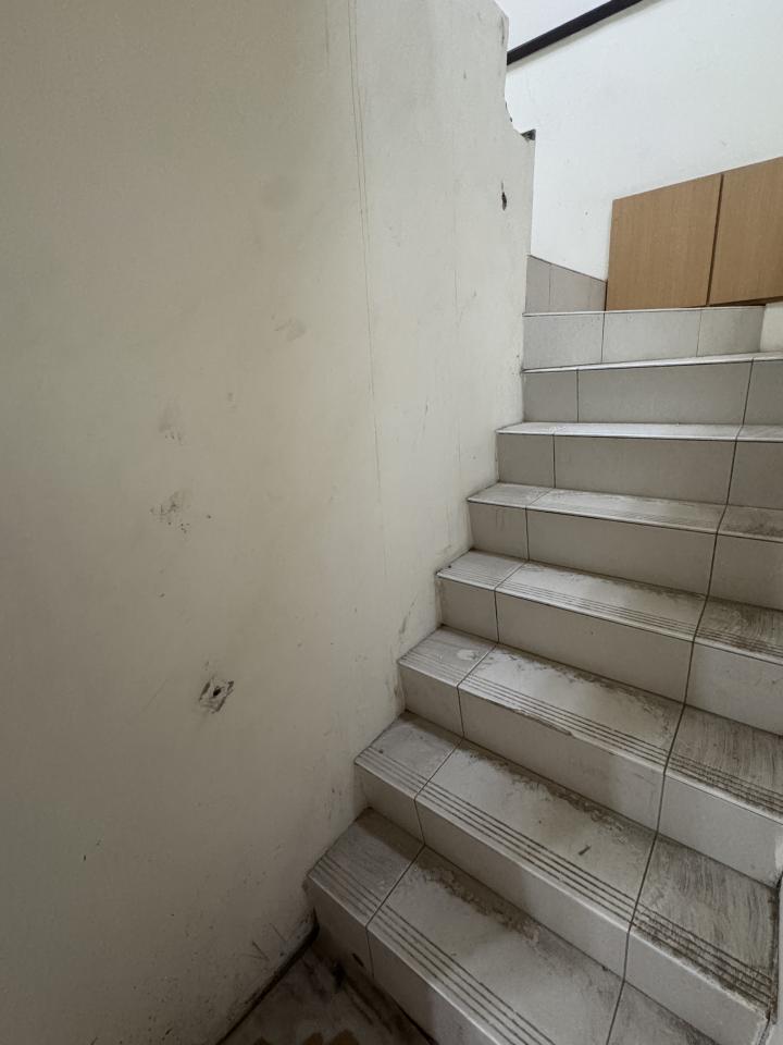 樓梯扶手案件圖片