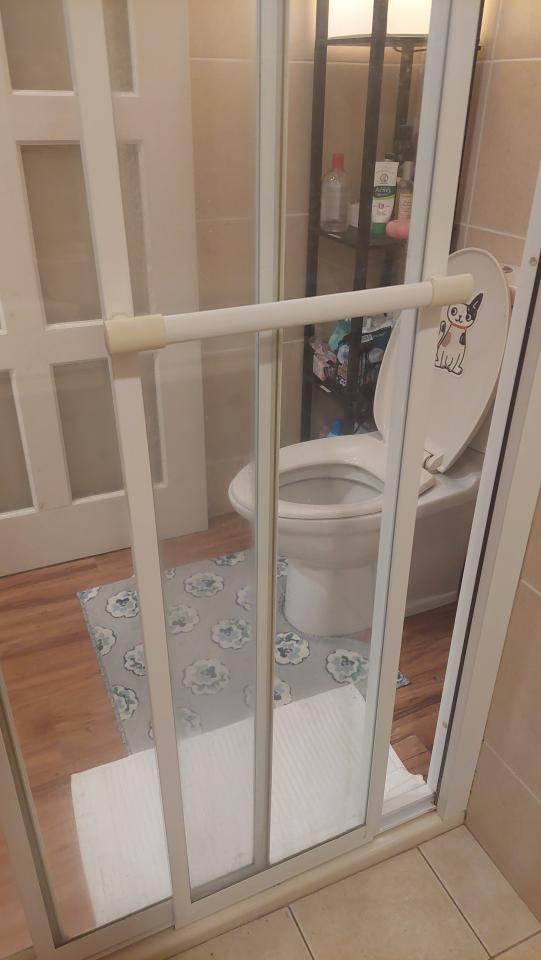 淋浴拉門安裝維修案件圖片