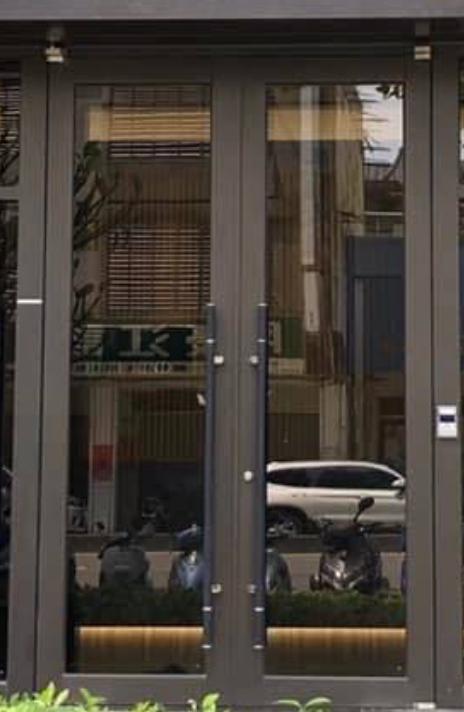 門片維修案件圖片