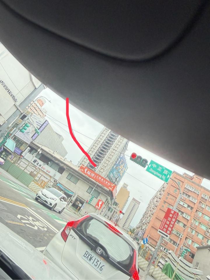 汽車玻璃修補案件圖片