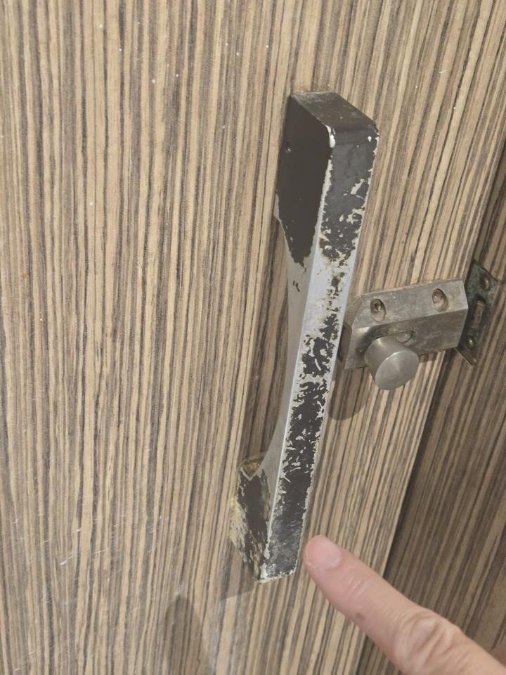 浴室門案件圖片