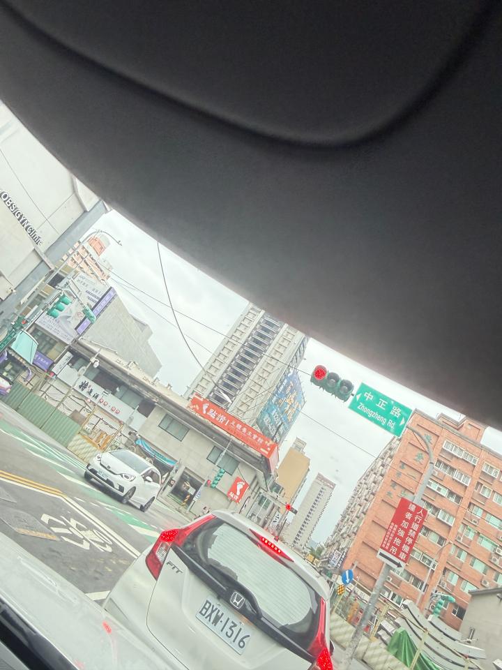 汽車玻璃修補案件圖片