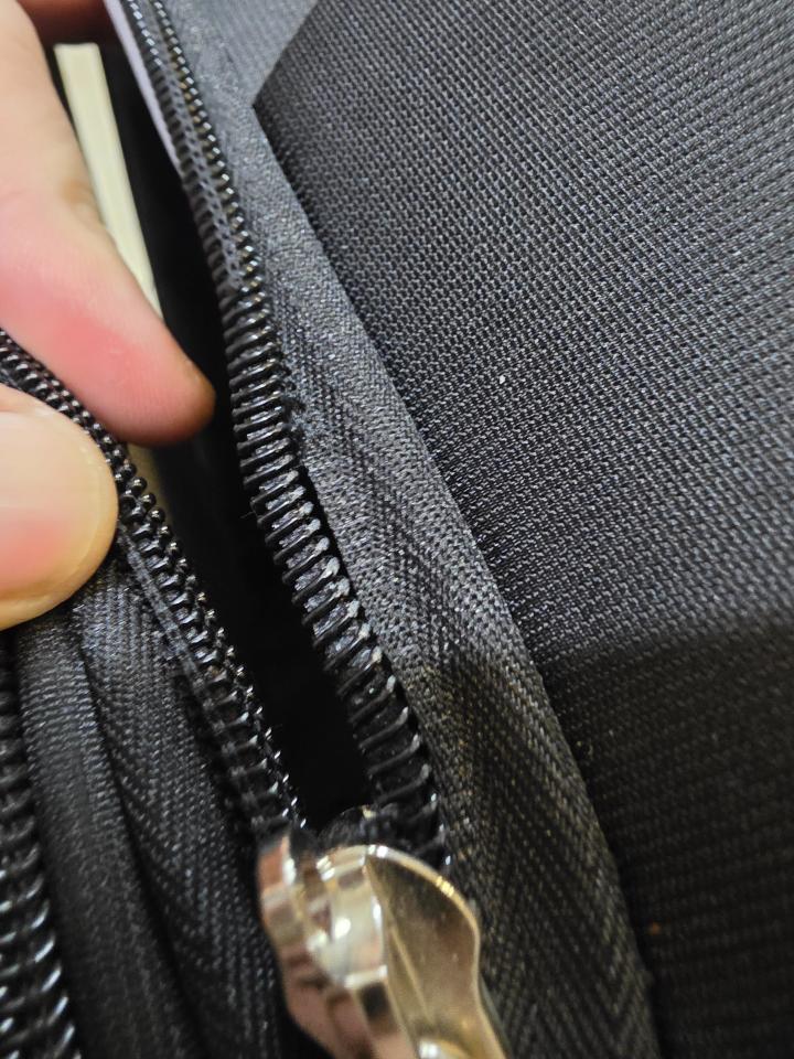 行李箱維修案件圖片