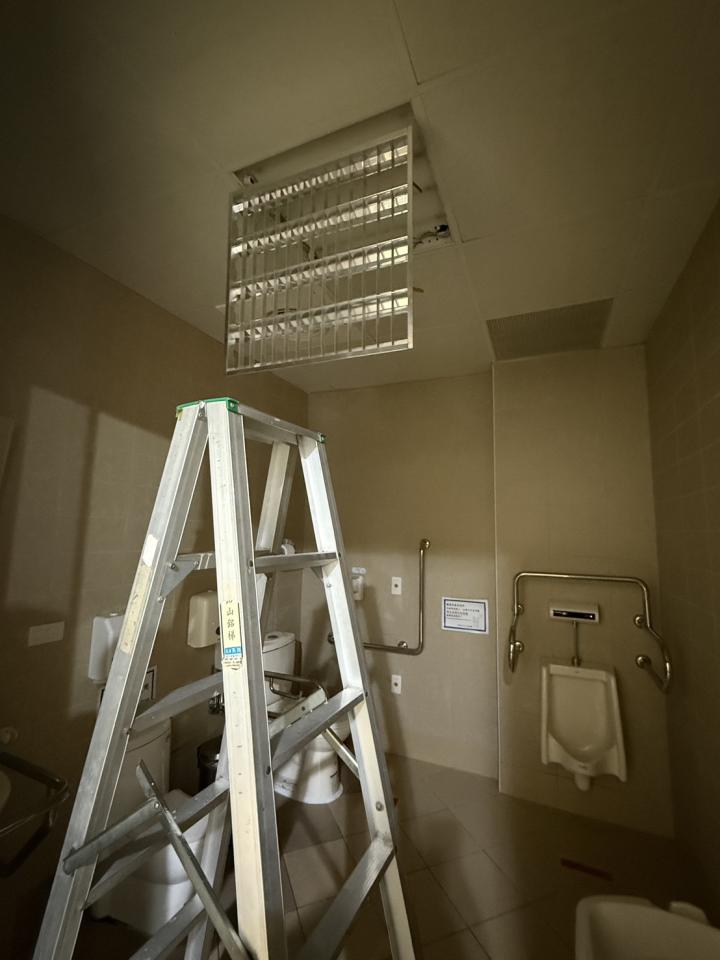 燈具維修案件圖片