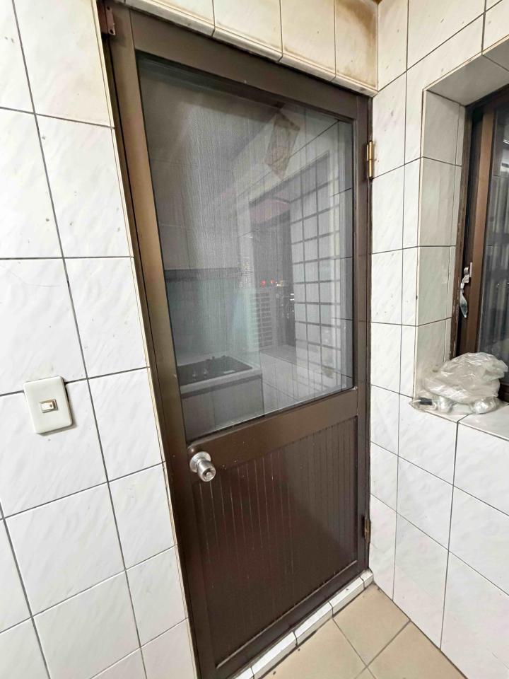 門片維修案件圖片