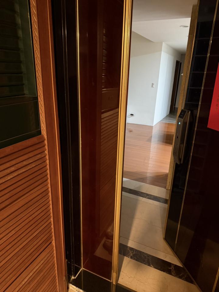 門片維修案件圖片