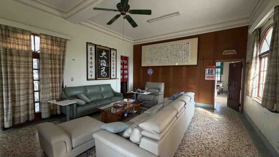 地板拋光打蠟案件圖片