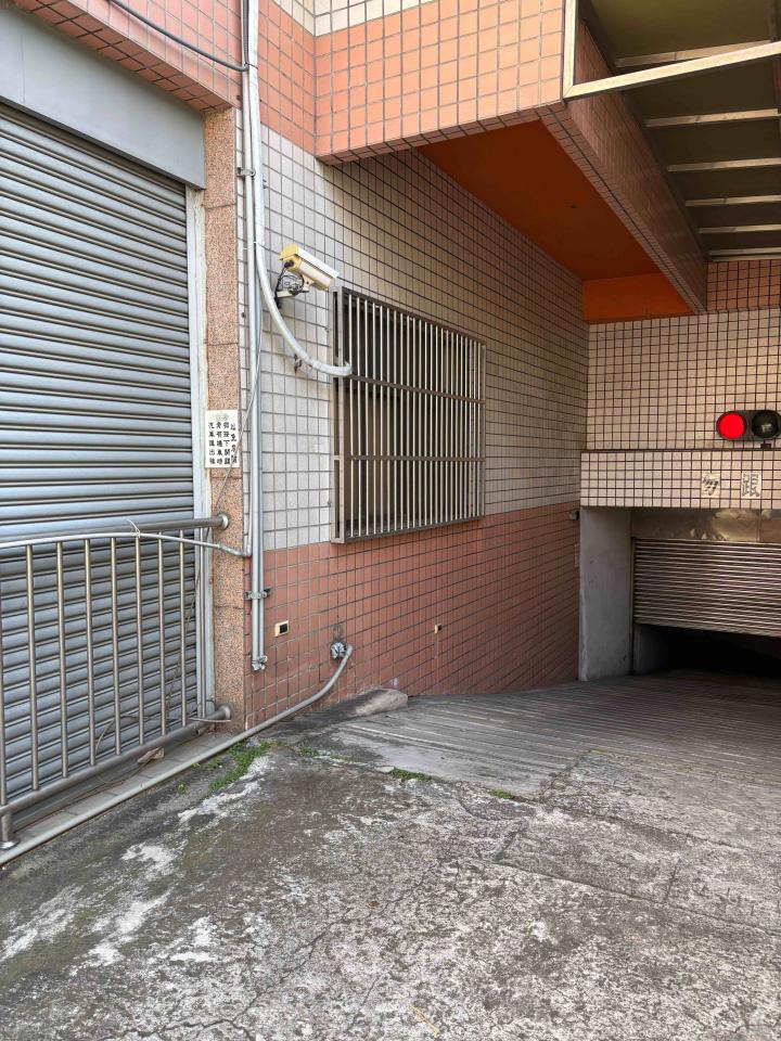 防盜窗案件圖片