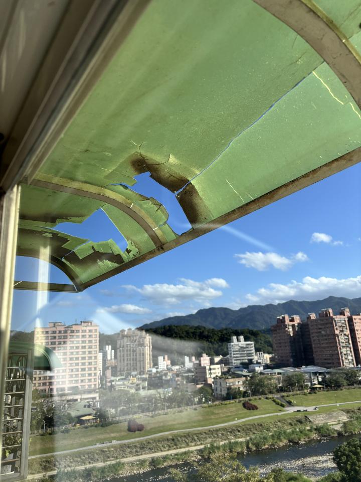 採光罩案件圖片