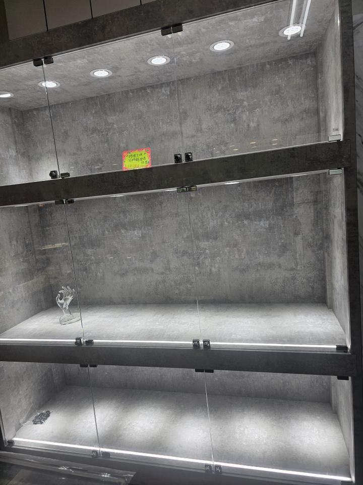 玻璃展示櫃訂做案件圖片