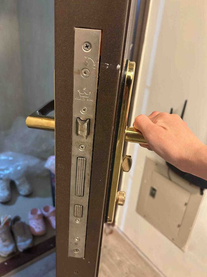 門片維修案件圖片