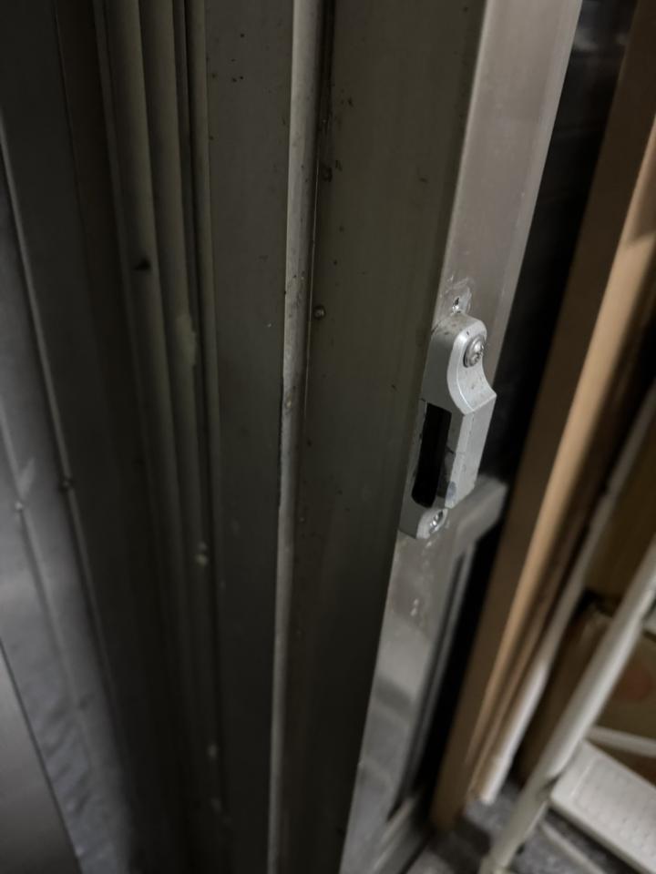 門片維修案件圖片