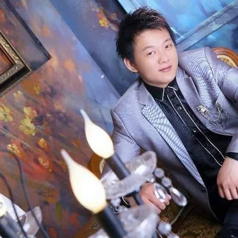 提供usb電燈服務的專家劉竣傑