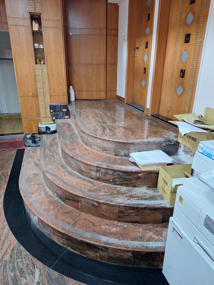 樓梯扶手案件圖片