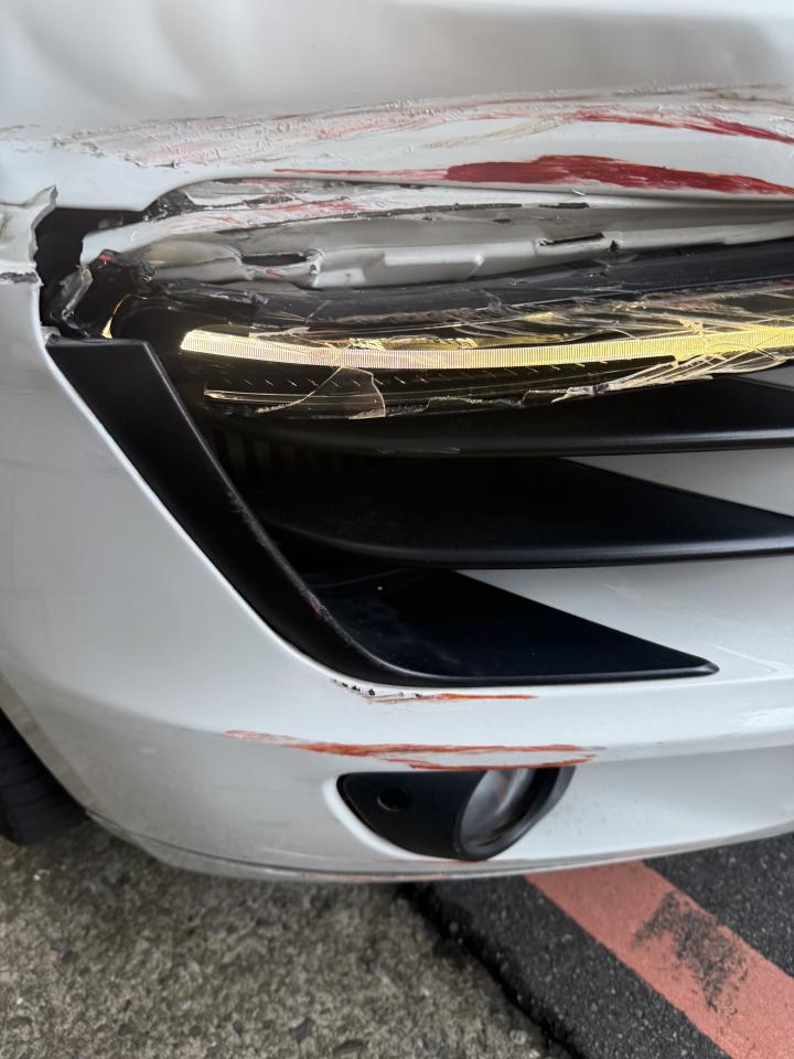 汽車板金烤漆案件圖片